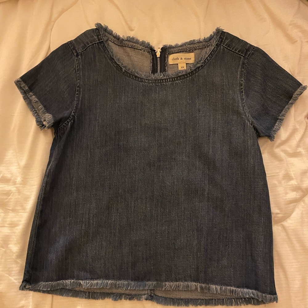 Jean Top size X Small but fits like a small